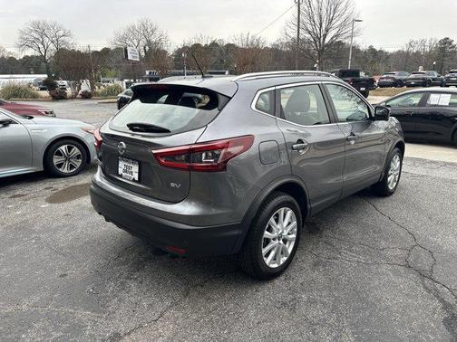 2022 Nissan Rogue Sport SV
