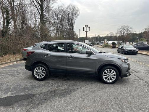 2022 Nissan Rogue Sport SV