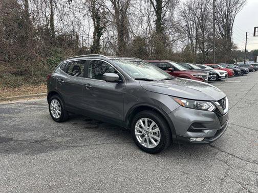 2022 Nissan Rogue Sport SV