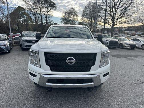 2021 Nissan Titan XD SV