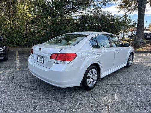 2010 Subaru Legacy Base
