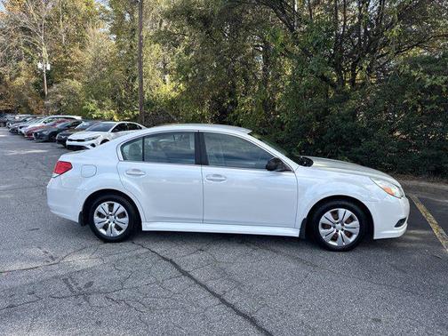 2010 Subaru Legacy Base