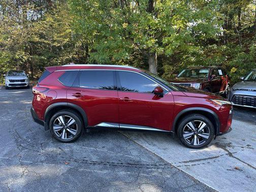 2022 Nissan Rogue SL