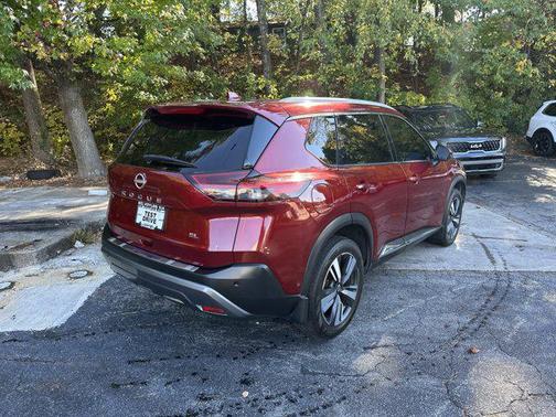 2022 Nissan Rogue SL