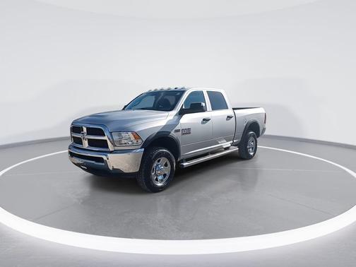 2017 RAM 2500 Tradesman Crew Cab 4x4 6'4' Box