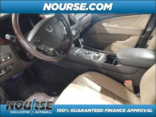 2013 Hyundai Equus Signature