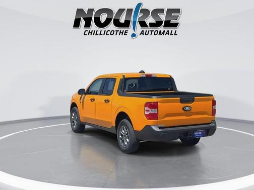 ORANGE FURY METALLIC TRI-COAT 2026 Ford Maverick XLT