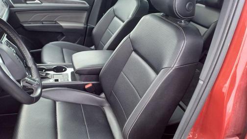 2022 Volkswagen Atlas Cross Sport 2.0T SE w/Technology