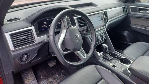 2022 Volkswagen Atlas Cross Sport 2.0T SE w/Technology
