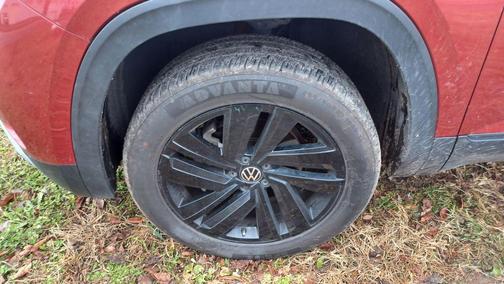 2022 Volkswagen Atlas Cross Sport 2.0T SE w/Technology