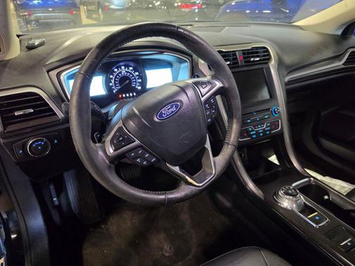 SHADOW BLACK 2018 Ford Fusion SE