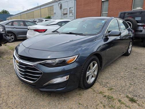 Shadow Gray Metallic 2020 Chevrolet Malibu 1LS