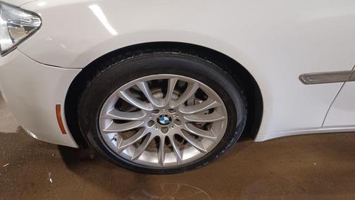 2015 BMW 750 i xDrive