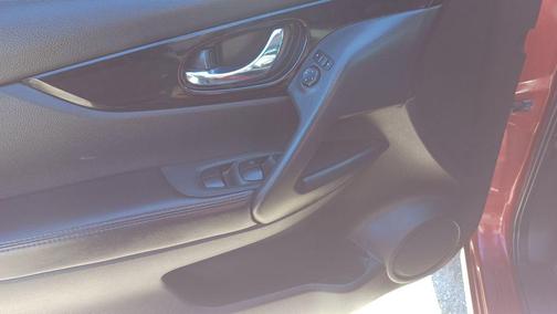 2021 Nissan Rogue Sport SV