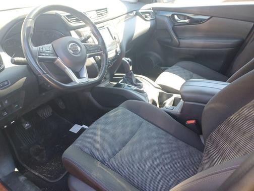 2017 Nissan Rogue Sport SV