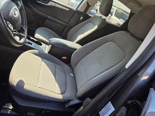 CARBONIZED GRAY 2022 Ford Escape SE