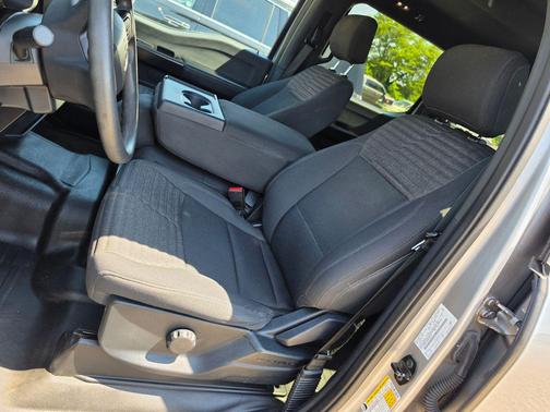 ICONIC SILVER METALLIC 2021 Ford F-150 XL