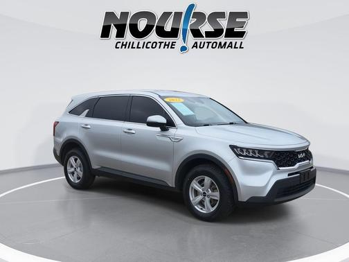 Sparkling Silver 2022 Kia Sorento LX