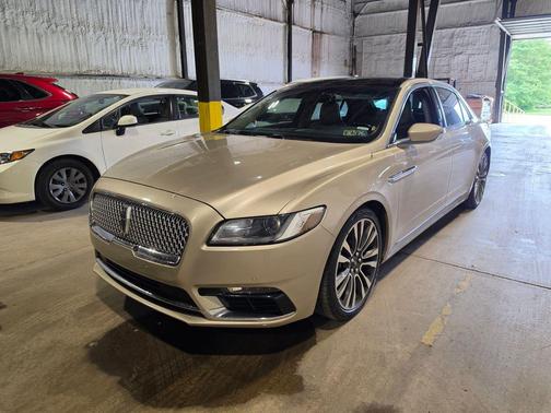 PALLADIUM WHITE GOLD METALLIC 2017 Lincoln Continental Reserve