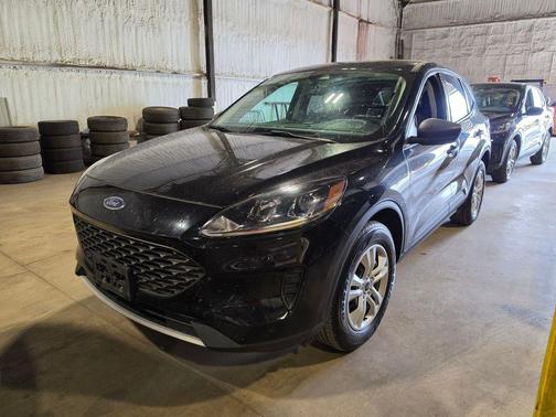 AGATE BLACK METALLIC 2021 Ford Escape S