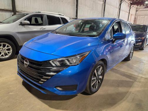 Electric Blue Metallic 2024 Nissan Versa 1.6 SV