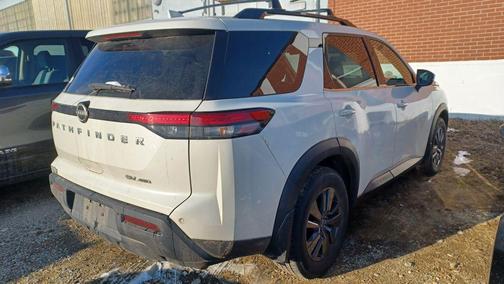 2022 Nissan Pathfinder SV 4WD