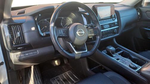 2022 Nissan Pathfinder SV 4WD