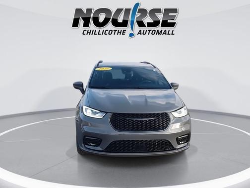 2021 Chrysler Pacifica Touring AWD