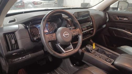 2024 Nissan Pathfinder SL 4WD