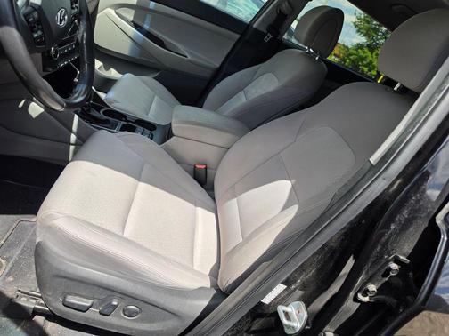 Black Noir Pearl 2017 Hyundai TUCSON Sport