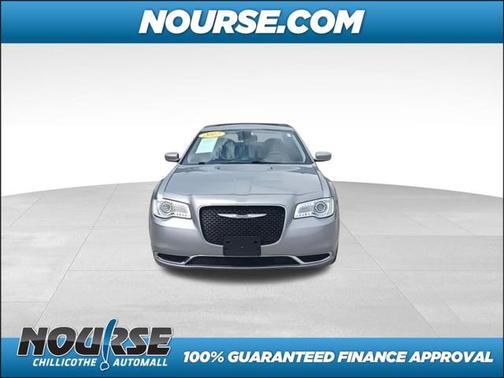 2017 Chrysler 300 Limited