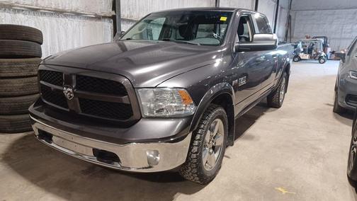 2017 RAM 1500 SLT