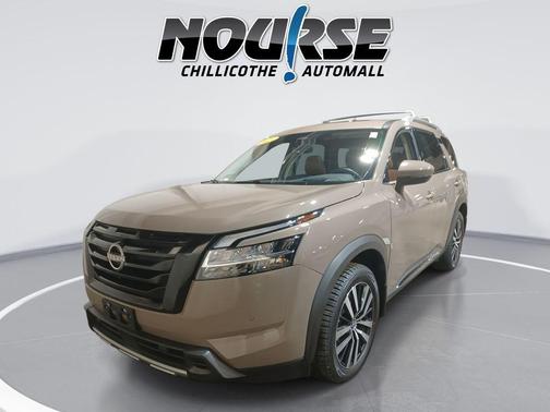 2023 Nissan Pathfinder Platinum FWD