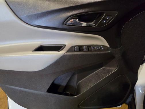 Summit White 2023 Chevrolet Equinox LS