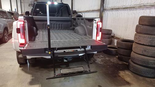 2025 Ford F-450 Platinum