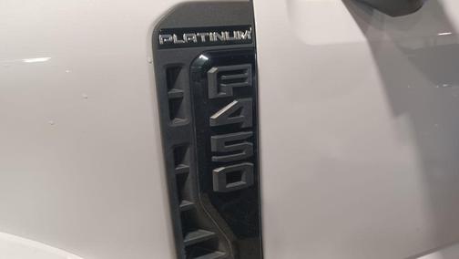 2025 Ford F-450 Platinum