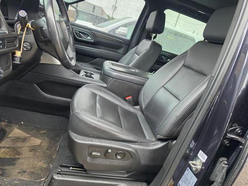 Dark Ash Metallic 2023 Chevrolet Suburban 4WD Z71