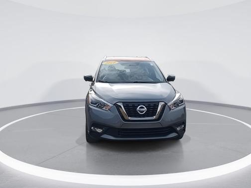 2019 Nissan Kicks SR