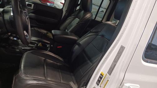 2023 Jeep Wrangler 4-Door Sahara Altitude 4x4