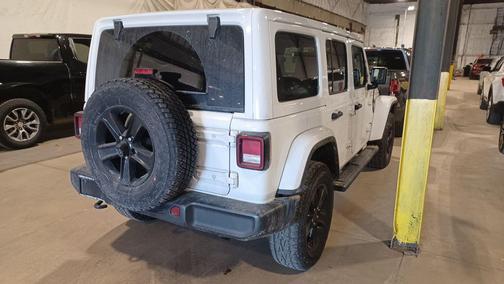 2023 Jeep Wrangler 4-Door Sahara Altitude 4x4