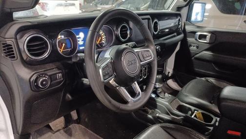 2023 Jeep Wrangler 4-Door Sahara Altitude 4x4