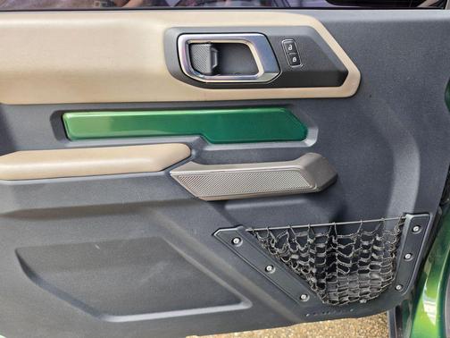 ERUPTION GREEN METALLIC 2022 Ford Bronco Wildtrak