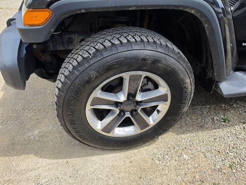 Black Clearcoat 2018 Jeep Wrangler Unlimited Sahara