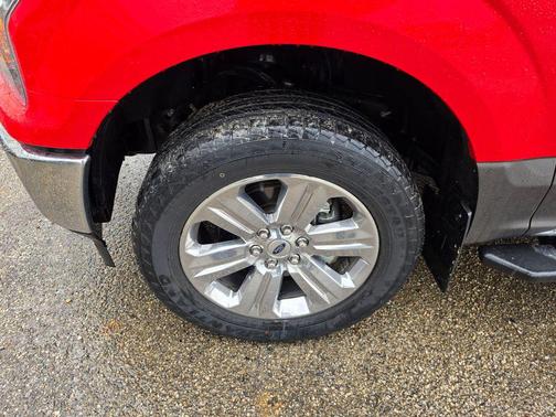 RACE RED 2018 Ford F-150 XLT