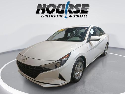 2023 Hyundai ELANTRA SE