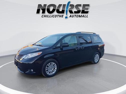 2017 Toyota Sienna XLE