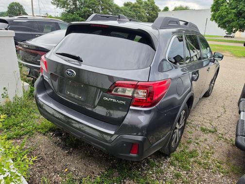 Magnetite Gray Metallic 2018 Subaru Outback 2.5i Limited