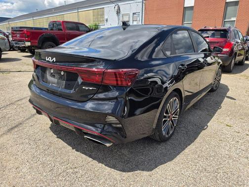 Aurora Black 2024 Kia Forte GT