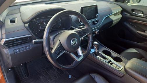 2022 Nissan Altima SR Intelligent AWD