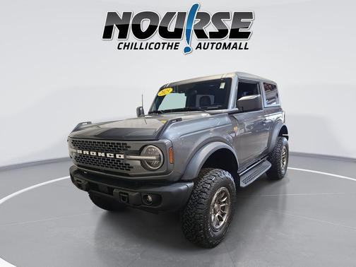 Carbonized Gray Metallic 2025 Ford Bronco Badlands